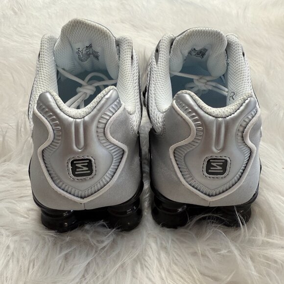 Nike Shox TL Metallic Silver Wolf Grey Womens HQ4049-001 VNDS Sz 8 - Picture 5 of 6